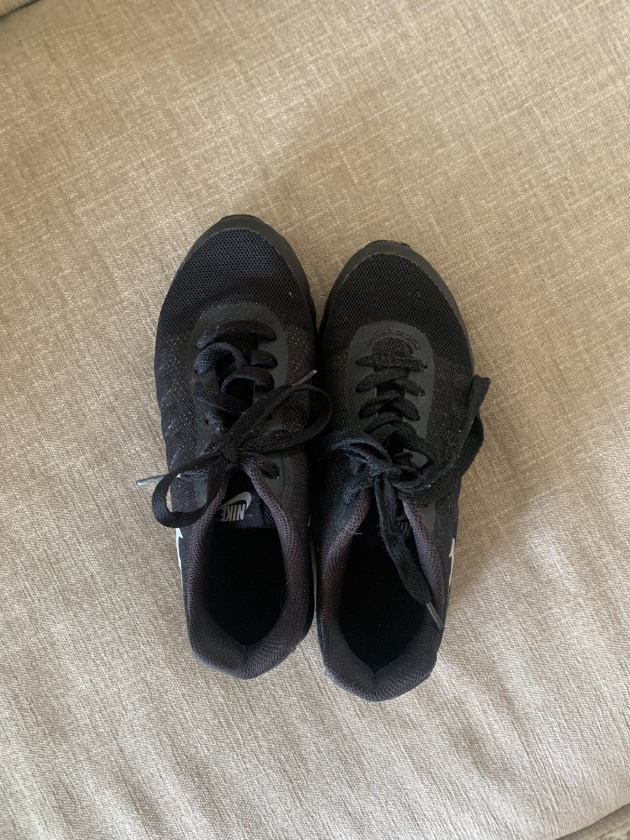 Black Nike Trainers 36