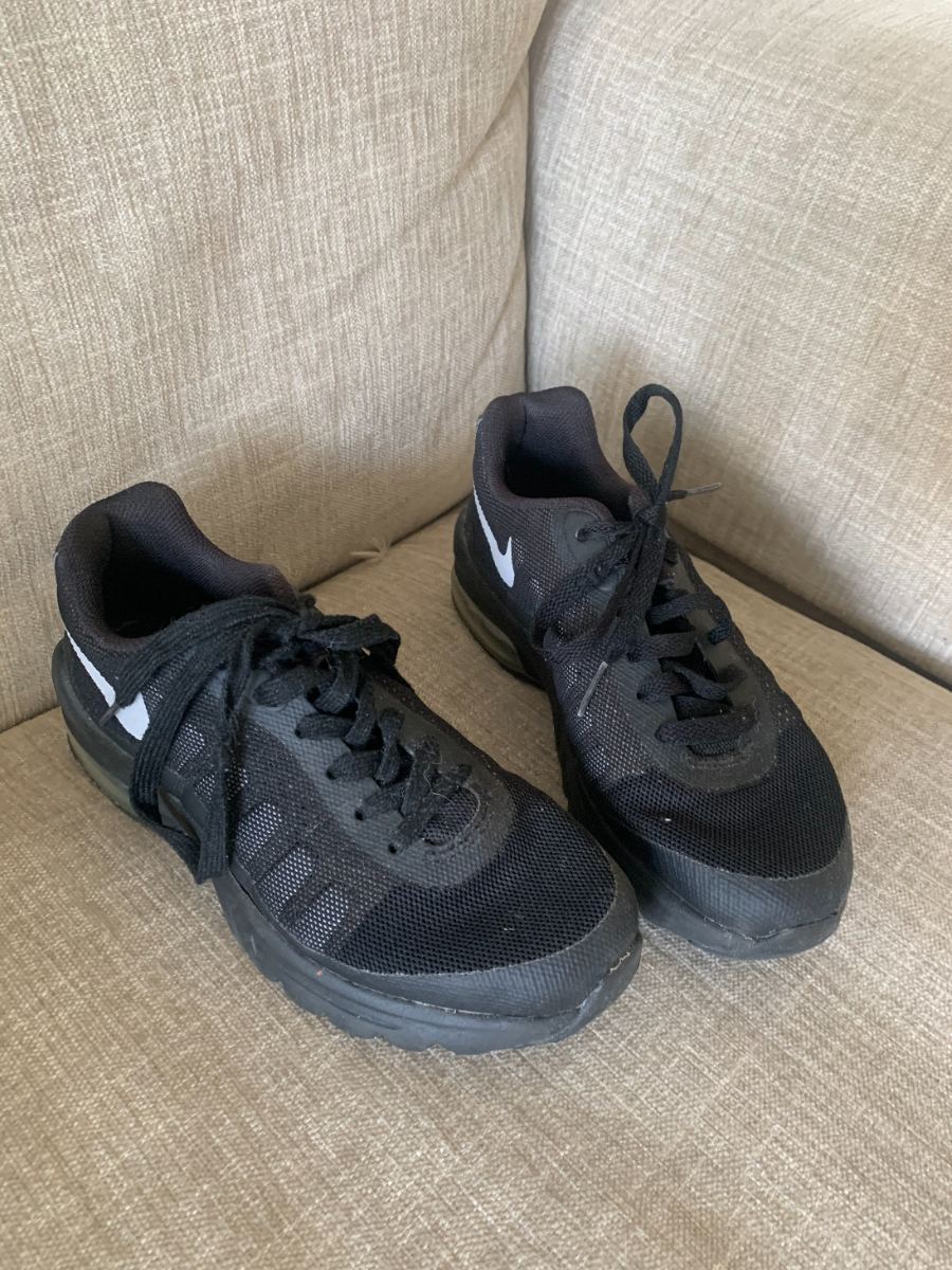 Black Nike Trainers 36