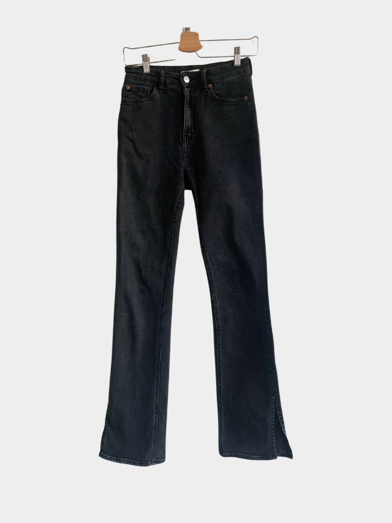 High Rise Flared Jeans w/ Slit (36)